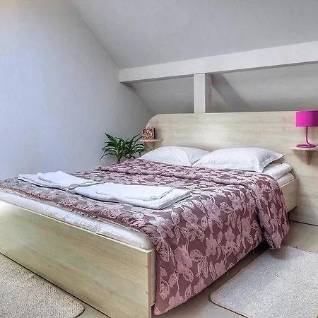 A&a Apartment *