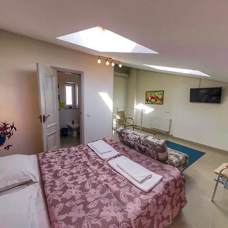 Apartment A&a *
