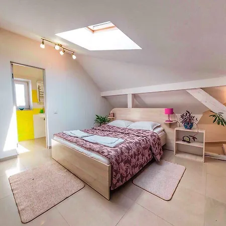 A&a Apartment *